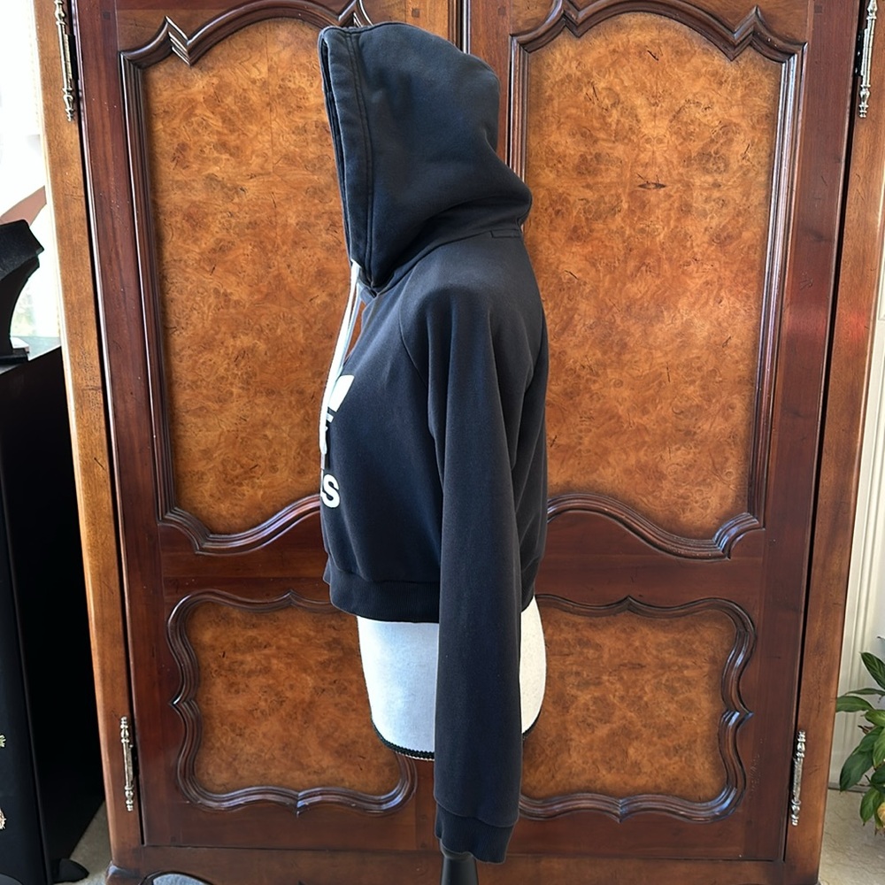 Adidas Trefoil Cropped Hoodie - Picture 13 of 16